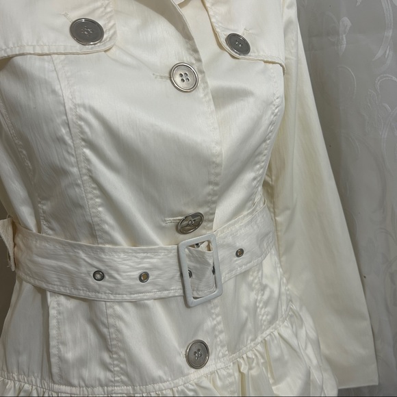 Nine West Pearl White Buttoned Belted Coat - Picture 5 of 16